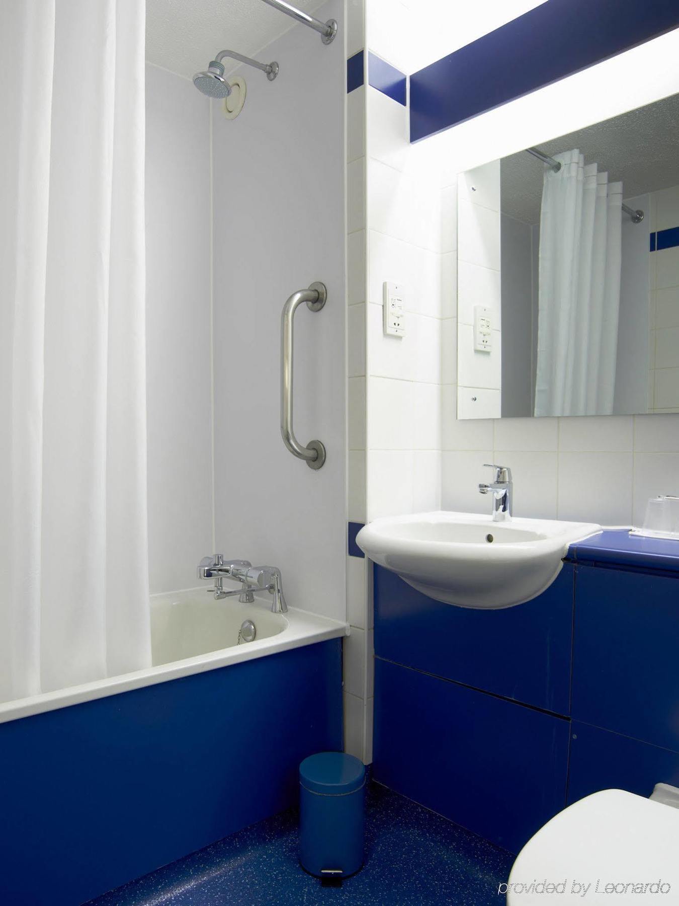 Travelodge Plymouth Extérieur photo